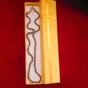 Vintage Trifari Gold/Black Necklace